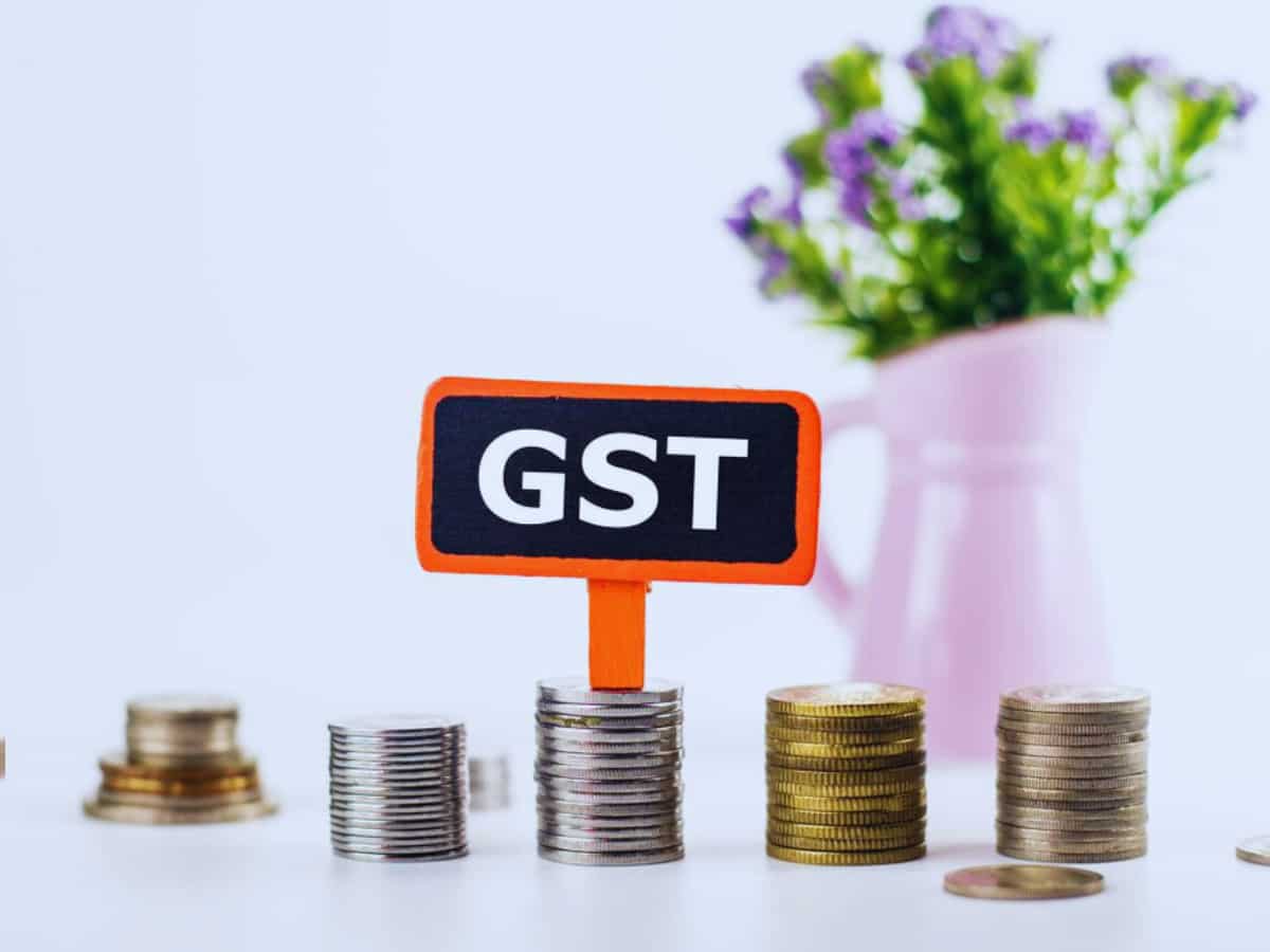 सरकार का 'GST 2.0' प्लान रेडी! जानें कैसे यह महंगाई कंट्रोल होगी और बढ़ेगा देश का 'खजाना'