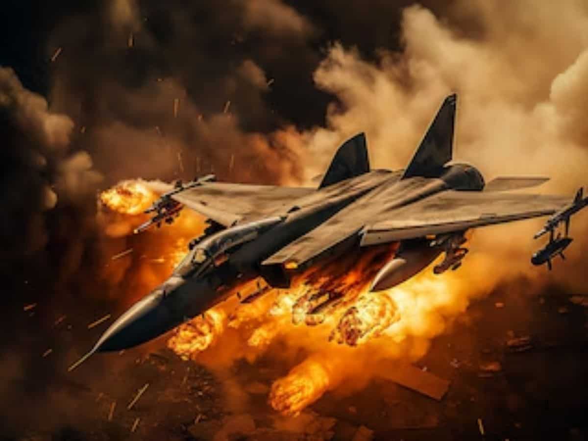 6 महीने में 105% का धमाका रिटर्न, फिर 91% भागने के लिए तैयार ये Defence Stock; पोर्टफोलियो में है क्या?