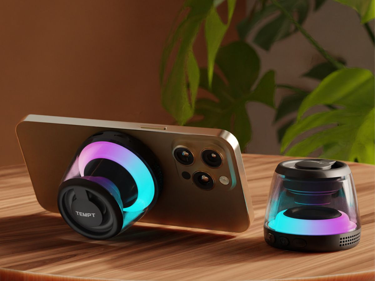 स्पीकर को फोन में लगाकर घूमो! इस छोटू प्रोडक्ट में है RGB लाइट, मैग्नेटिक और TWS का सपोर्ट कितनी है कीमत?