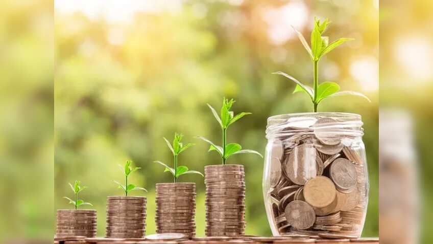 गारंटीड 'पेंशन' vs ज्यादा 'रिटर्न': रिटायरमेंट के लिए SWP और एन्युटी में से कौन है बेस्ट? समझें पूरा हिसाब किताब