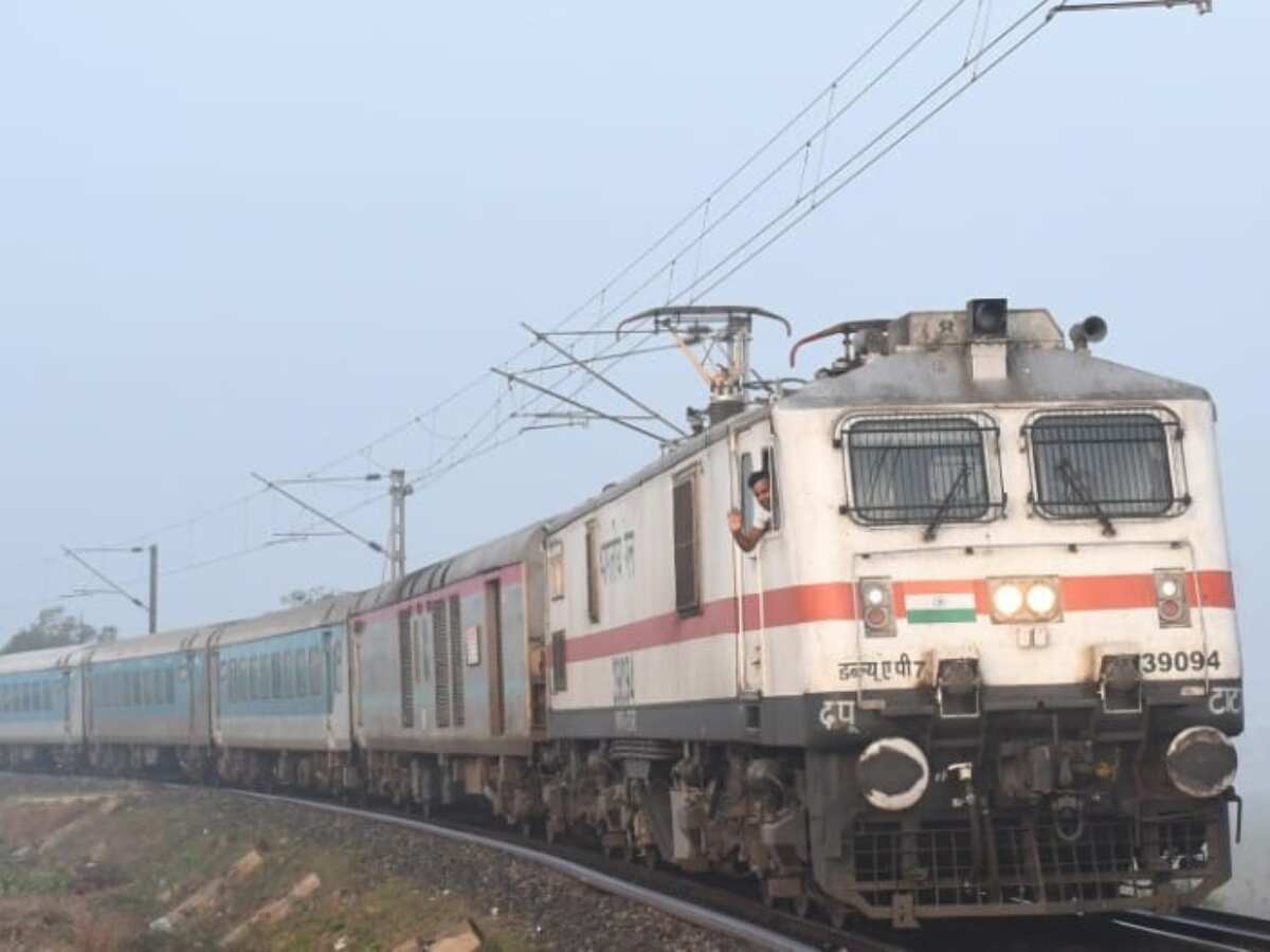 कच्छ के रण तक अब दौड़ेगी ट्रेन! 4 राज्यों के लिए 12,328 करोड़ के रेल प्रोजेक्ट्स को सरकार की हरी झंडी