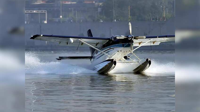 SpiceJet को लेकर आई बड़ी खुशखबरी! एविएशन मिनिस्टर ने किया ऐलान, अक्टूबर से इन 2 रूट्स पर सीप्लेन भरेंगी रफ्तार