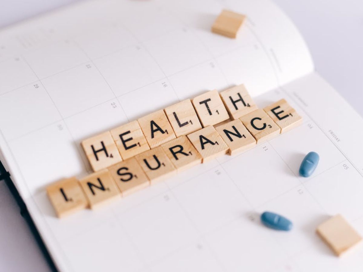 Bajaj Allianz ने कैशलेस सुविधा बहाल की, AHPI ने सस्पेंशन नोटिस लिया वापस