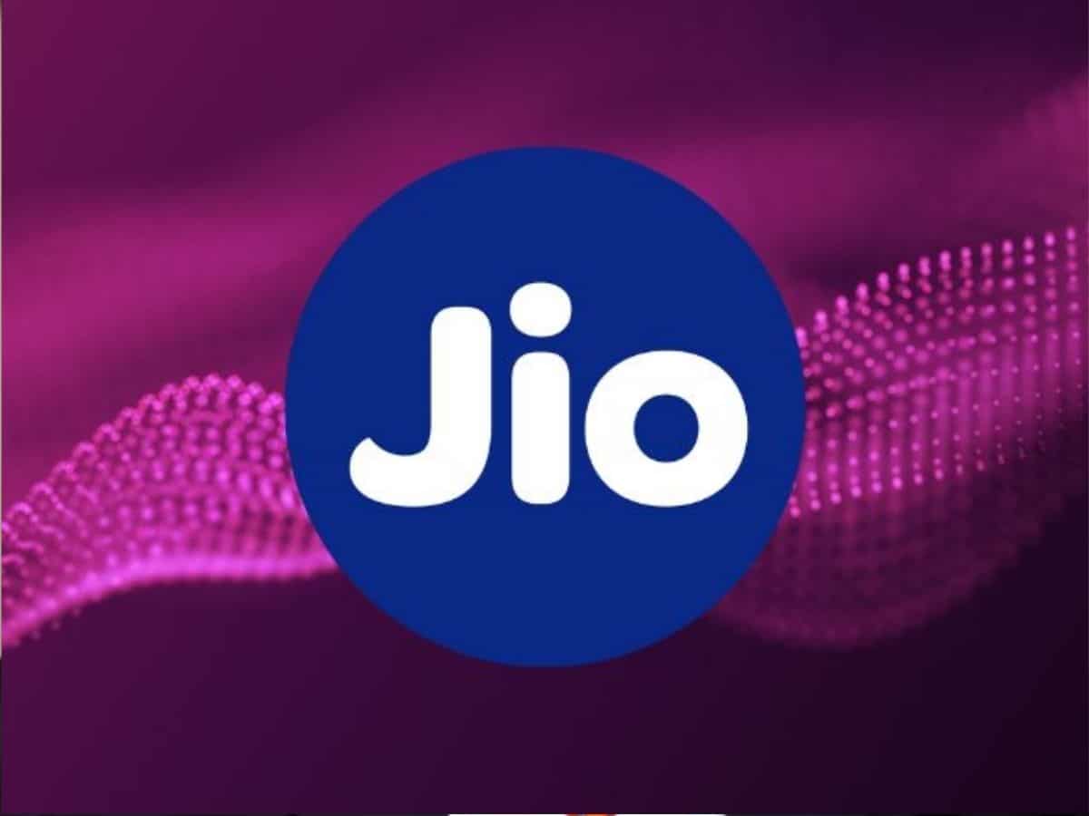 Reliance AGM में मुकेश अंबानी का ऐलान- 2026 के पहले 6 महीनों में Jio का IPO लॉन्च करने की तैयारी