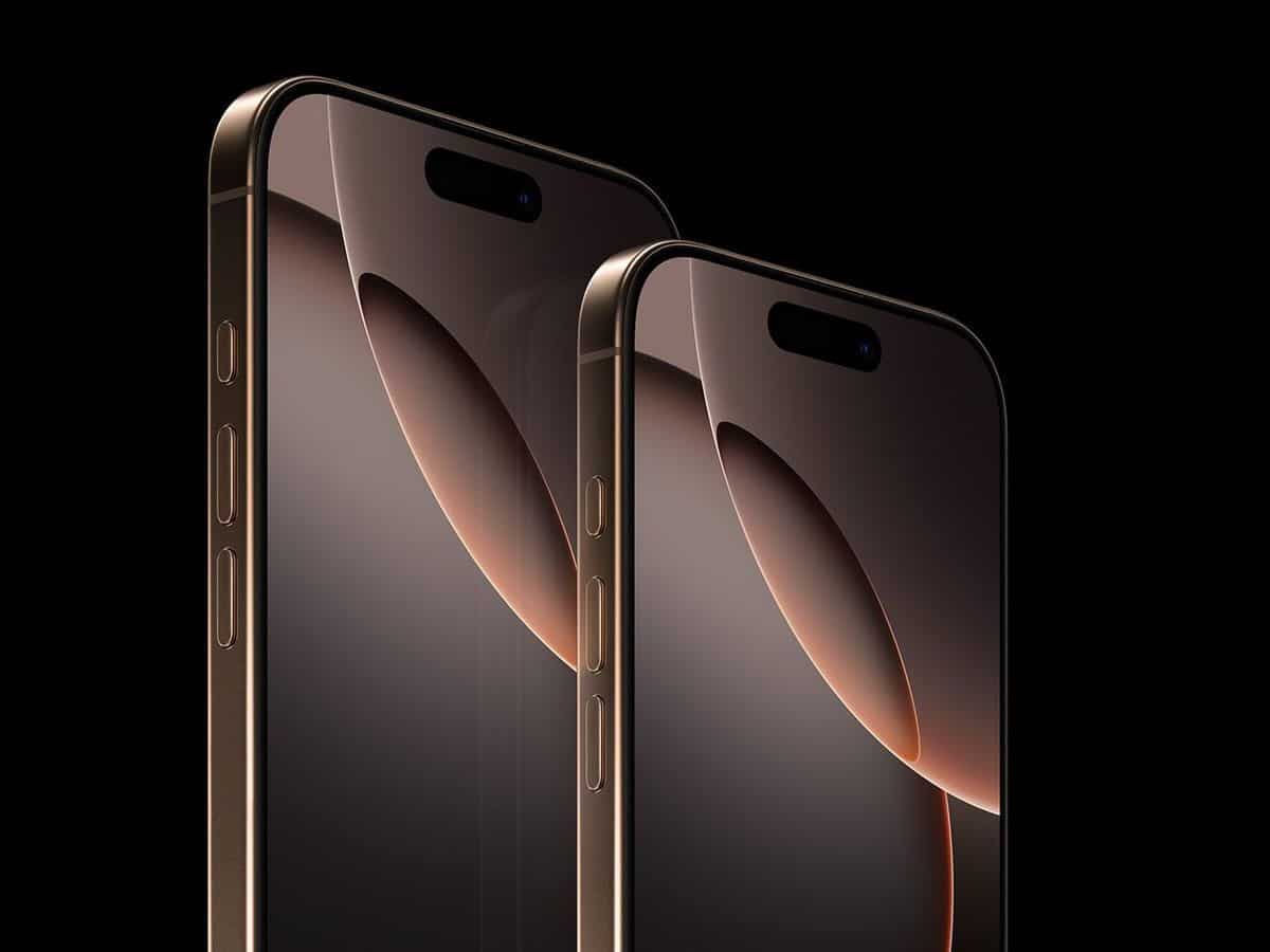 Apple iPhone 17 Pro Max Leaks: कीमत, कैमरा, बैटरी, प्रोसेसर, सबकुछ आ गया सामने! बस एक क्लिक की देरी