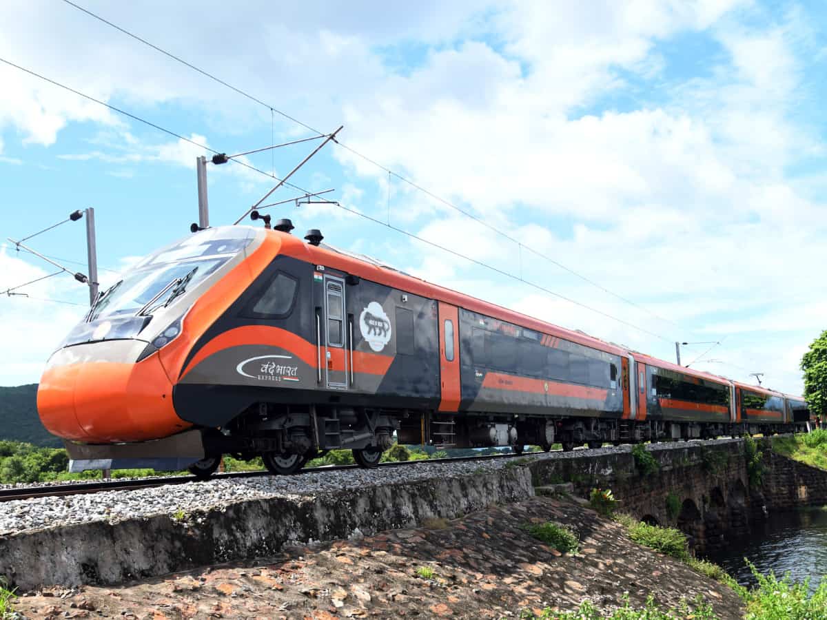 एजेंट को पैसे दिए बिना भी ट्रेन में मिल जाएगी फेवरेट सीट, एक बार जान गए ये 3 ट्रिक तो कभी नहीं होंगे परेशान