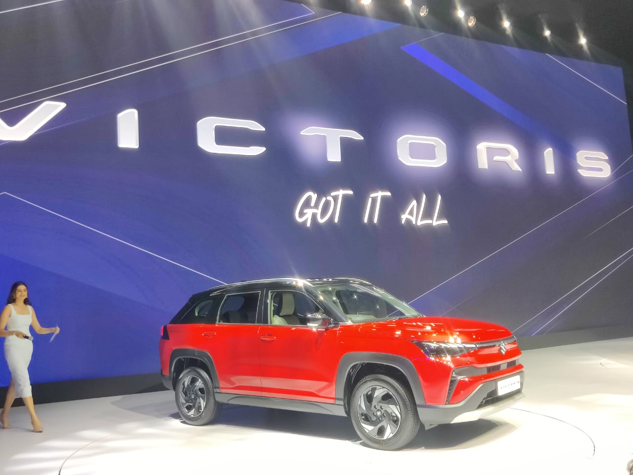 Maruti Suzuki Victoris से उठा पर्दा: 5-स्टार सेफ्टी रेटिंग, ADAS लेवल-2 और दमदार फीचर्स के साथ एरेना की नई शान!