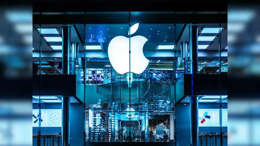 Apple का भारत पर सबसे बड़ा दांव! 4 नए स्टोर, 'Made in India' iPhone 17 और अरबों का एक्सपोर्ट!