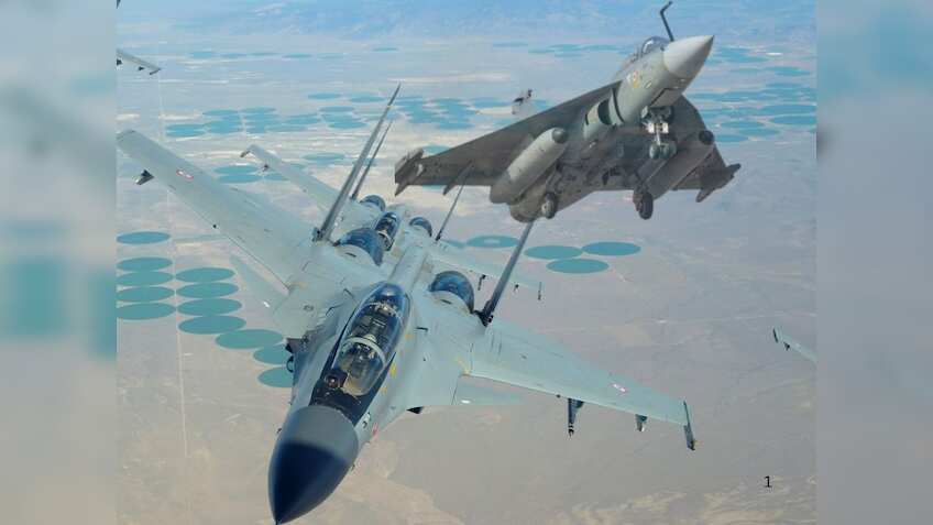 एक्सपर्ट ने कहा अभी भी सस्ता है ये मल्टीबैगर Defence PSU Stock, आपके पोर्टफोलियो में है क्या?