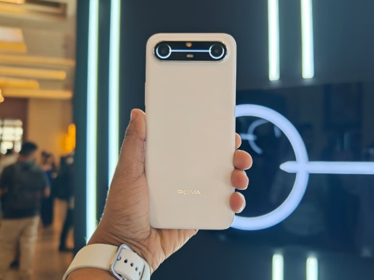 सिर्फ ₹19,999 में लॉन्च हुआ दुनिया का सबसे पतला फोन, AI फीचर्स और मिलिट्री ग्रेड से लैस-कितना है वजन?