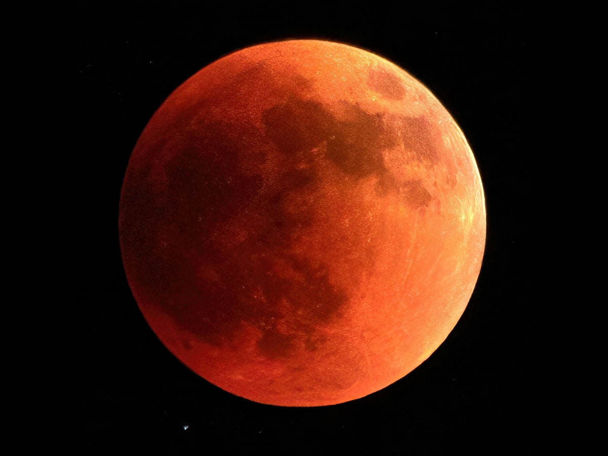 Chandra Grahan 2025: 7 सितंबर को लगेगा चंद्रग्रहण! 82 मिनट तक दिखेगा दुनियाभर में नजारा, जानें कब, कहां और कैसे देखें?