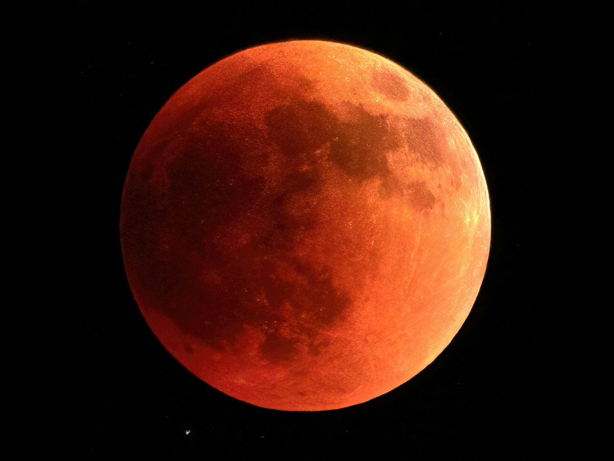 Chandra Grahan 2025: 7 सितंबर को लगेगा चंद्रग्रहण! 82 मिनट तक दिखेगा दुनियाभर में नजारा, जानें कब, कहां और कैसे देखें?