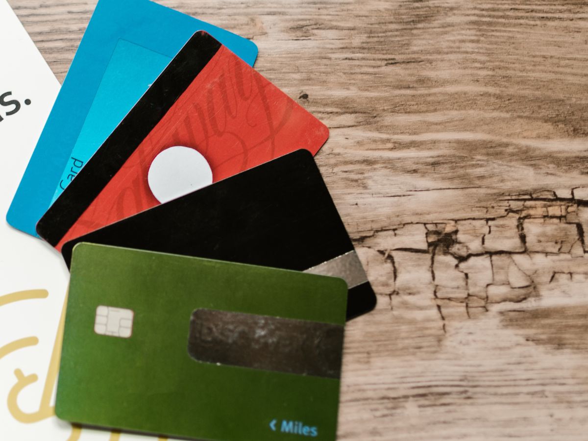 Credit Card Expiry: रिन्यूवल को टालना मत अगर क्रेडिट कार्ड हो जाए एक्सपायर! वरना झेलना पड़ सकता है तगड़ा नुकसान!