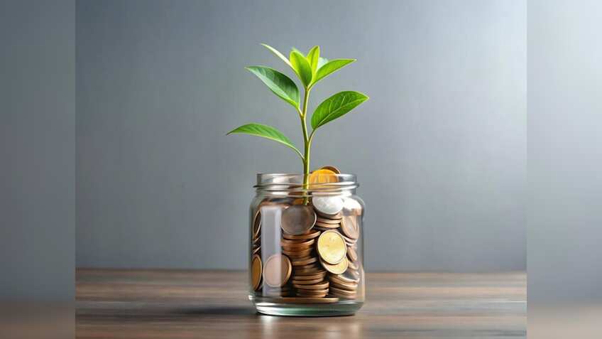 टेंशन फ्री फ्यूचर! हर 10 में से 6 भारतीय युवा कर रहे बचत को फोकस, रिपोर्ट का दावा-नई पीढ़ी कर रही है स्मार्ट फाइनेंशियल प्लानिंग