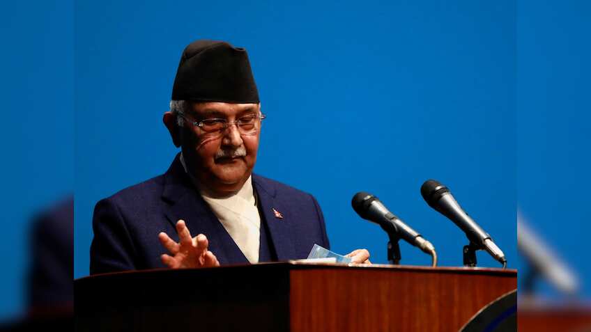 नेपाल में हिंसक प्रदर्शन के आगे झुकी सरकार! PM केपी शर्मा ओली ने दिया इस्तीफा