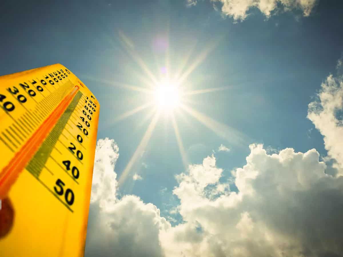 Delhi Weather Update: थमी बारिश लेकिन अब बढ़ेगा पारा, तेज धूप और उमस करेगी खूब परेशान