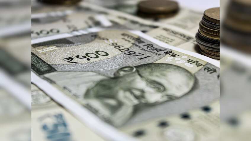 8th CPC Salary Calculator: इस ग्रेड पर बेसिक सैलरी आएगा बंपर उछाल, ₹2,90,112 हो सकता है नया वेतन, देखिए ये कैलकुलेशन