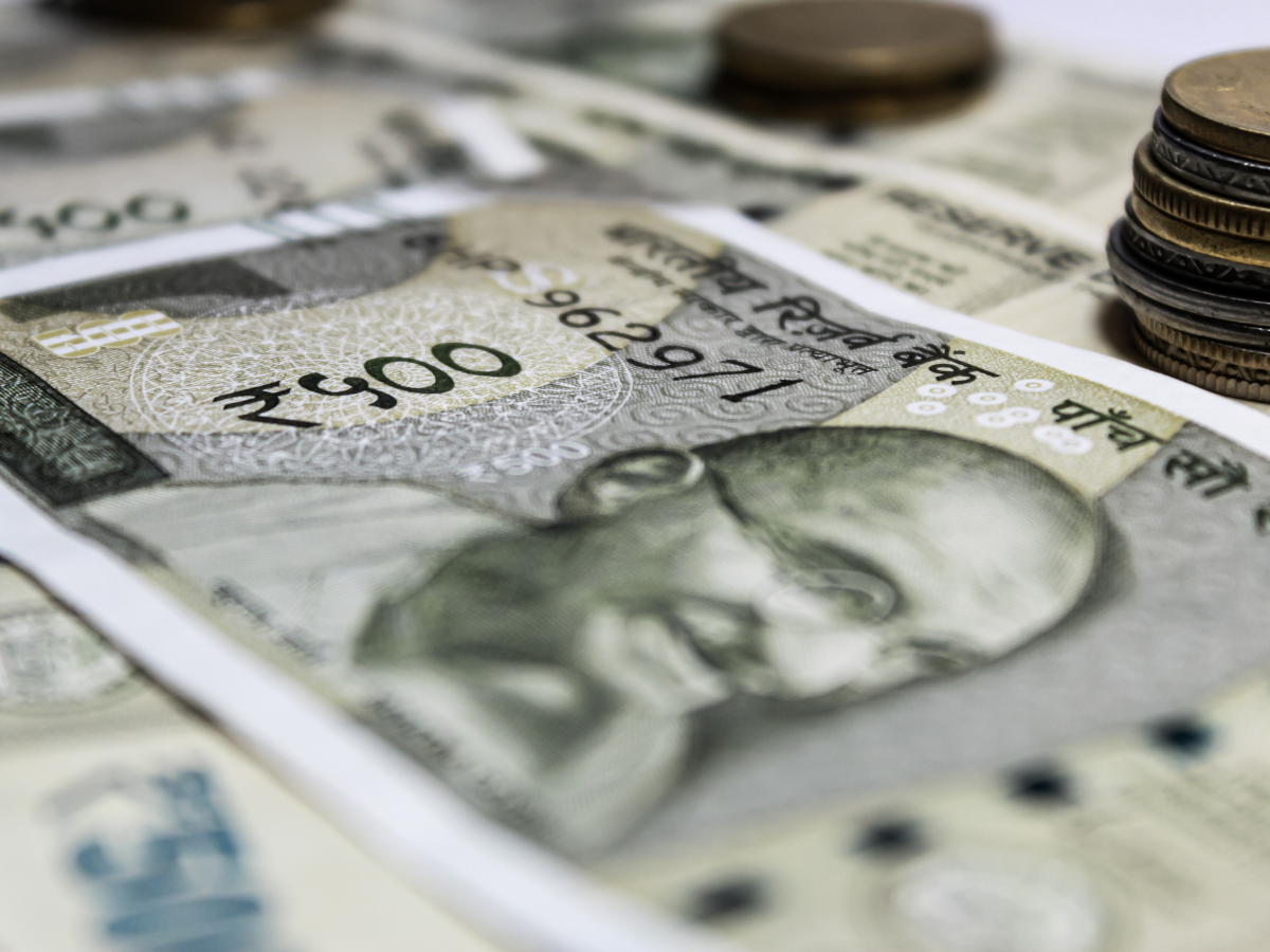 8th CPC Salary Calculator: इस ग्रेड पर बेसिक सैलरी आएगा बंपर उछाल, ₹2,90,112 हो सकता है नया वेतन, देखिए ये कैलकुलेशन
