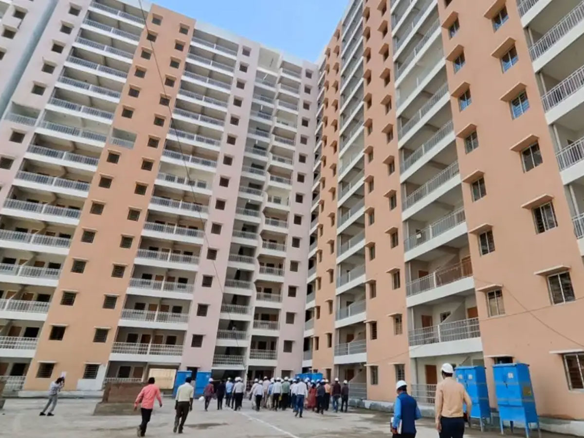 सालभर में कमाते हैं ₹10 लाख, फिर भी दिल्ली में मिलेगा ₹9.18 लाख का फ्लैट, DDA ने बदले EWS के नियम