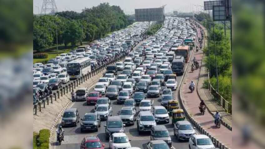 GST घटने से ऑटो से जुड़ी इंडस्ट्री को होगा फायदा, गाड़ियों की बढ़ेगी मांग