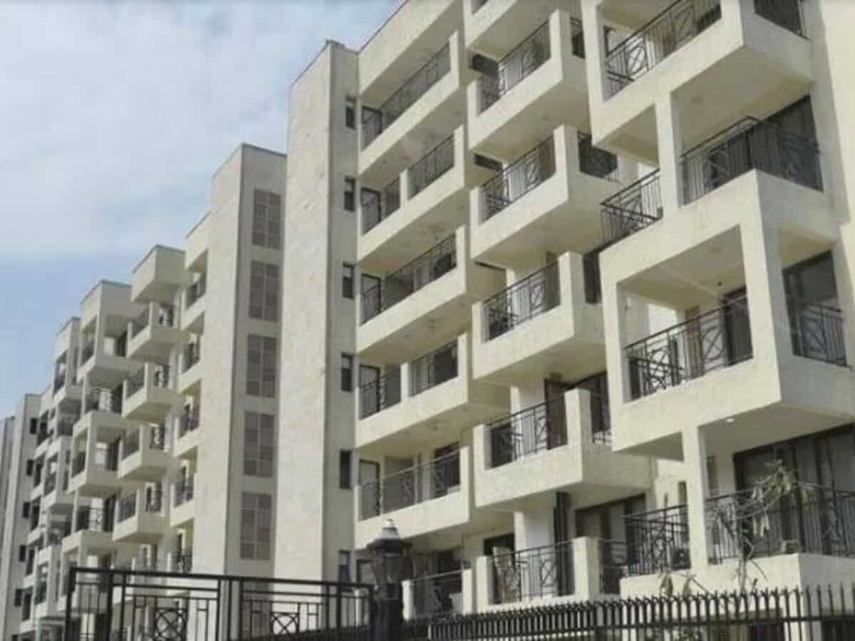 लोकेशन के साथ समझौता