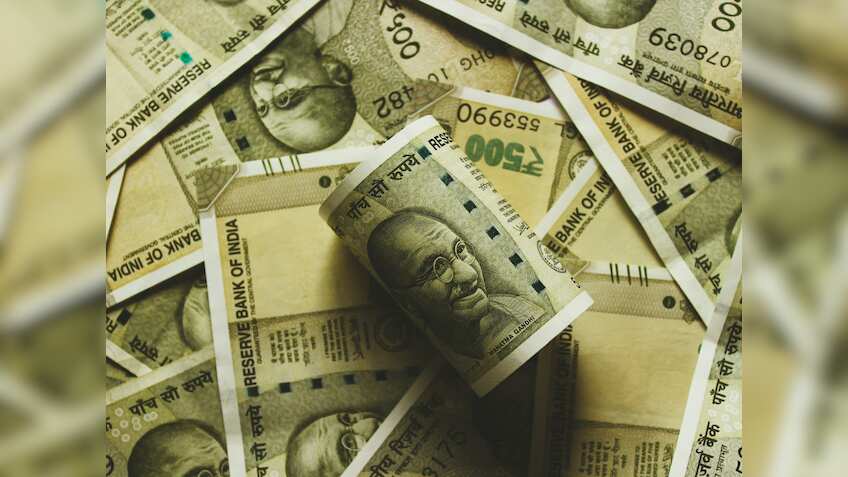 सिर्फ ₹20,000 की सैलरी से कैसे बनें करोड़पति? जानें 5  धांसू इन्वेस्टमेंट सीक्रेट्स, जो आपको बना देंगे अमीर