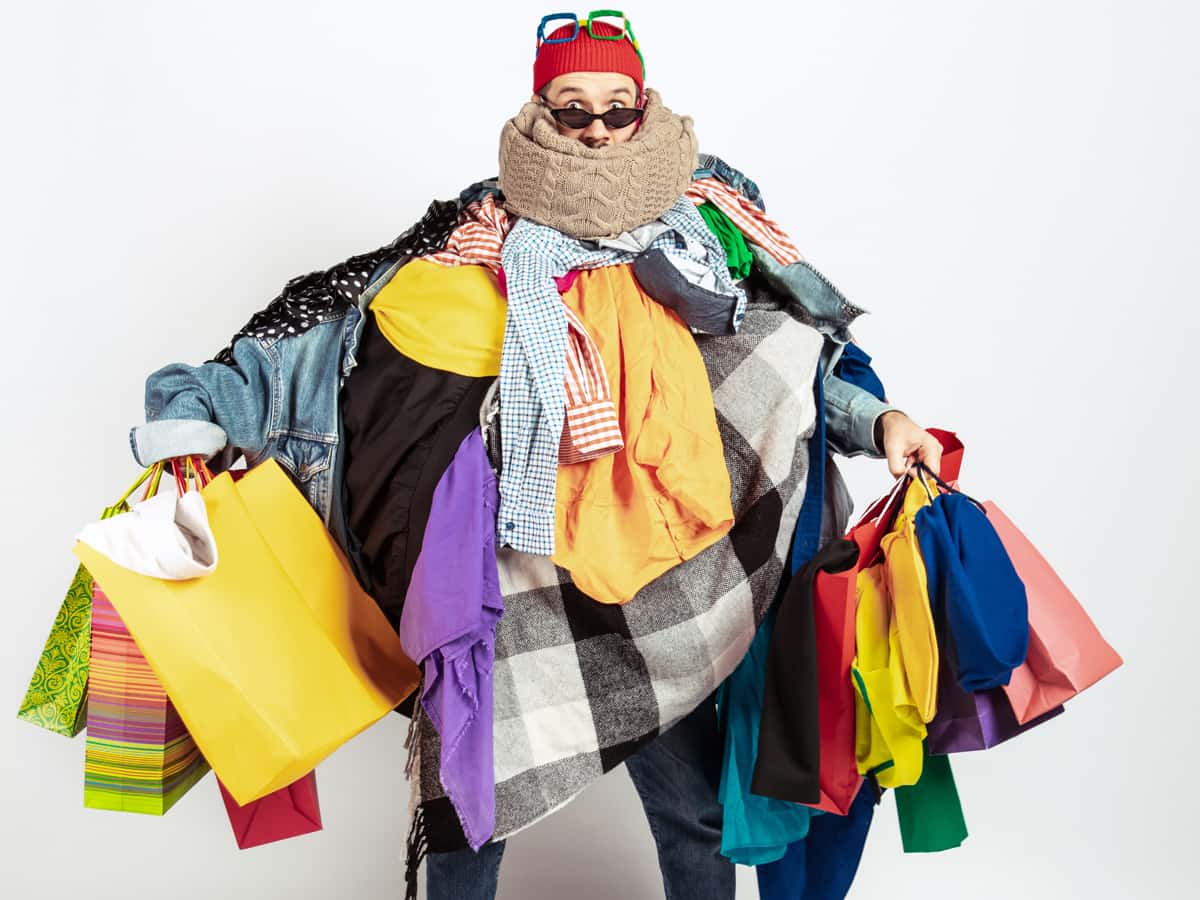 Sale में Discount देखते ही टूट मत पड़ना, पैसे बचाने के बजाय में लुटा बैठोगे! जानिए ओवरस्पेंडिंग से बचने के 5 तरीके