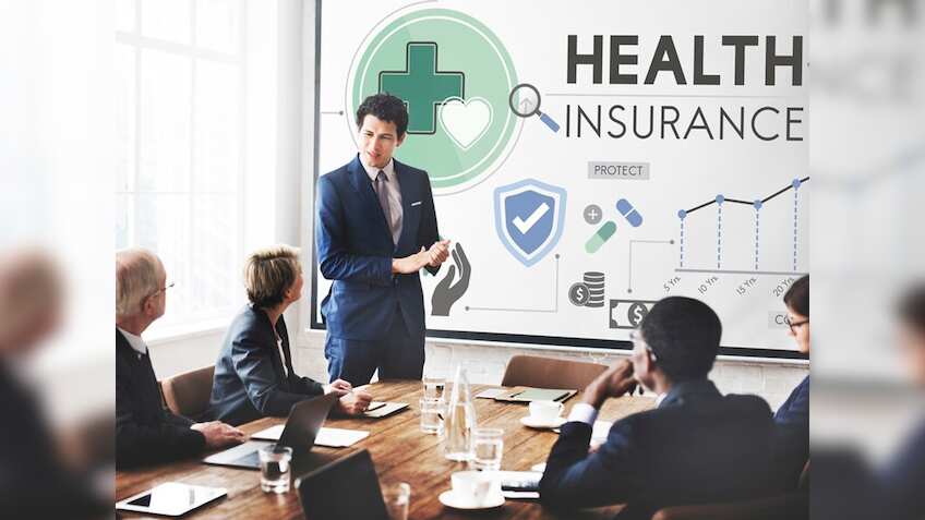 Health Insurance लेने जा रहे हैं? Policy में देख लेना ये 9 चीजें, तभी देना Premium, छोटी सी गलती भी पड़ेगी भारी