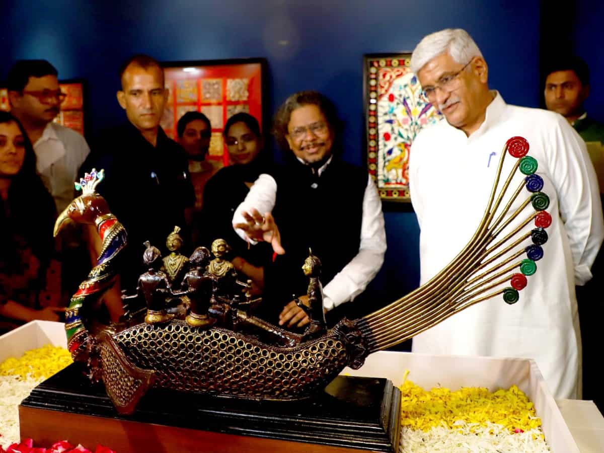 PM Modi को तोहफे में मिले 1300 से ज्यादा गिफ्ट हो रहे नीलाम, जानें कैसे घर ला सकते हैं आप? 