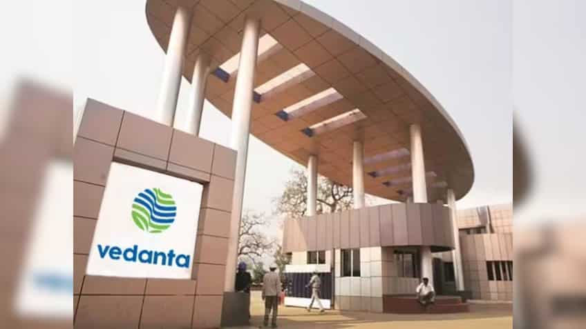 Vedanta को डीमर्जर मामले में लगा झटका, सरकार ने जता दी आपत्ति; शेयर 4% टूटा