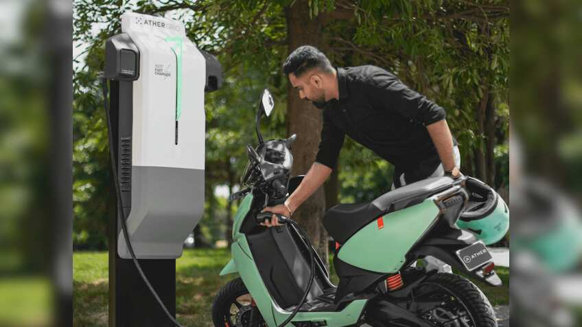 इस EV कंपनी के नहीं रुक रहे कदम! लगातार हो रहा एक्सपेंशन, खोल दिए 500 से ज्यादा एक्सपीरियंस सेंटर