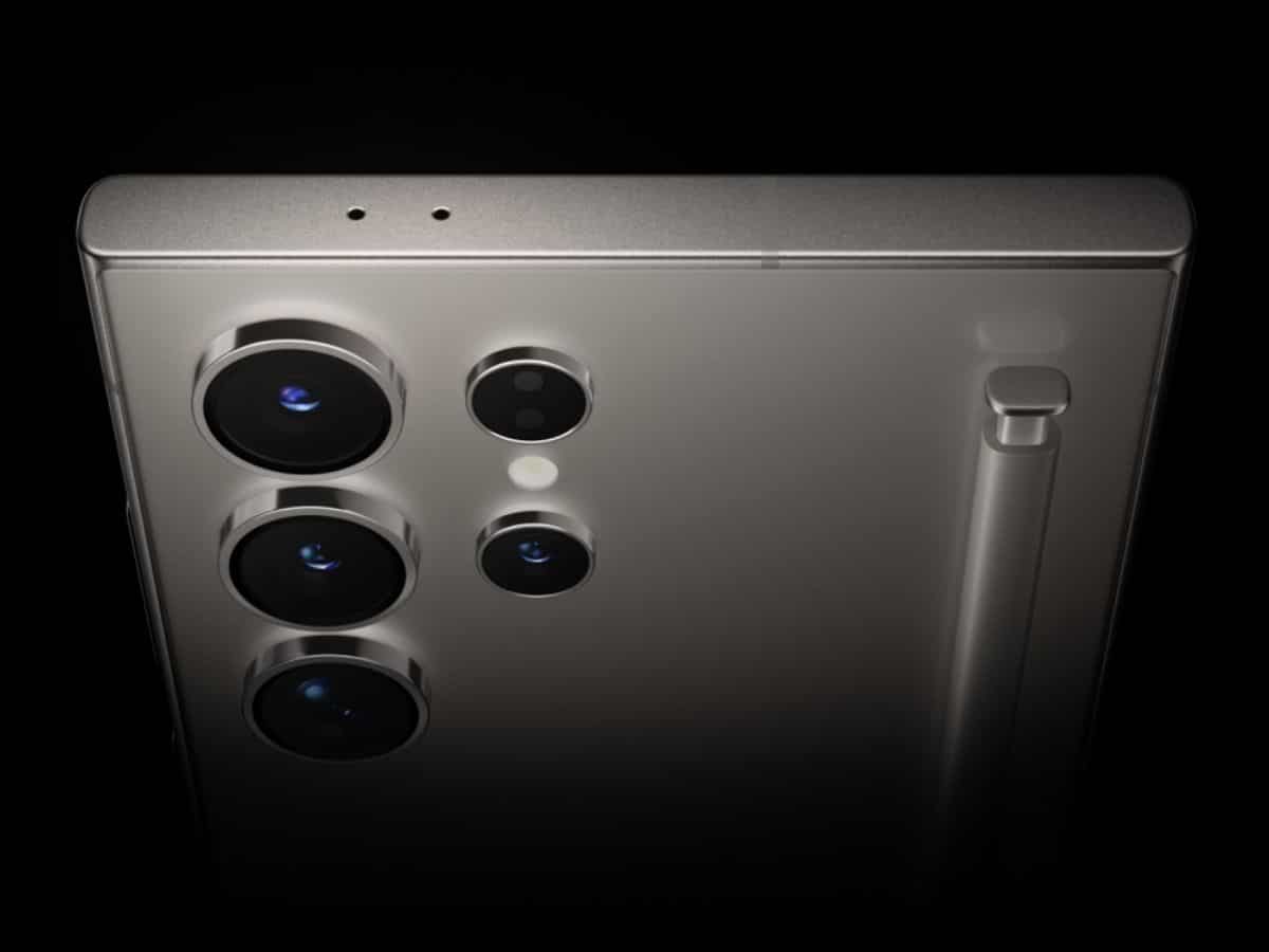 Samsung फैंस के लिए अच्छी खबर! गैलेक्सी स्मार्टफोन्स पर बंपर छूट, आधे दाम में मिल रहा है S24 Ultra