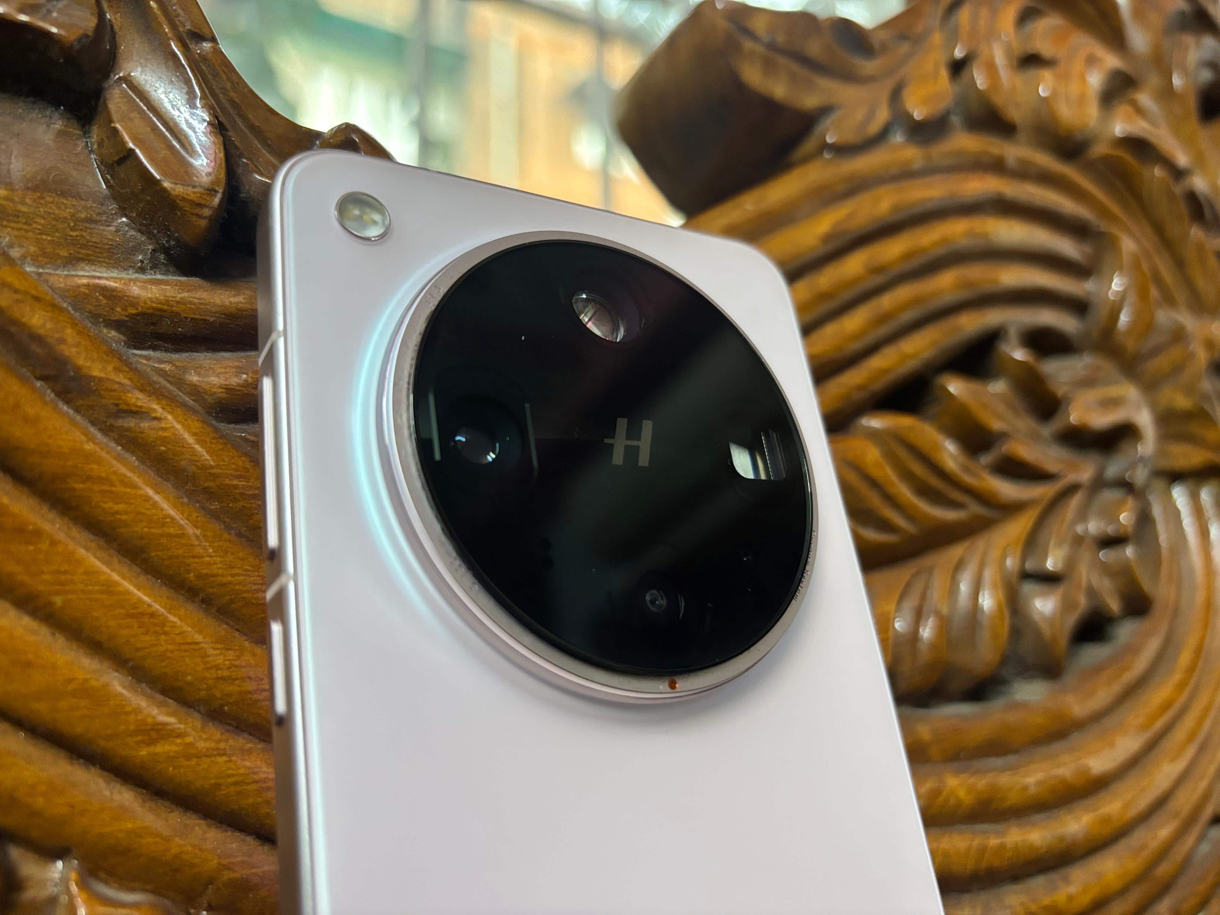 Oppo Find X8 Ultra Review: भारत में नहीं है ये धाकड़ फोन! कैमरा की ताकत देख भूल जाएंगे DSLR, परफॉर्मेंस और बैटरी तो...