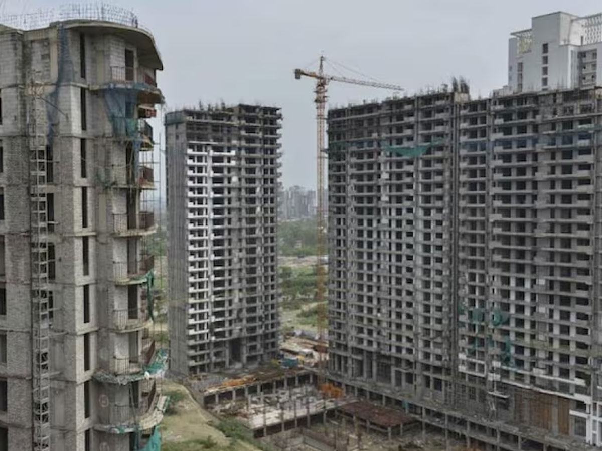UP में घर बनाने का नया फॉर्मूला, NCR की तरह बनेंगे बिल्डर फ्लोर, 150 वर्ग मीटर के प्लॉट पर बसेंगे 4 परिवार