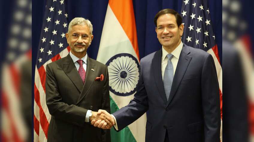 टैरिफ वॉर, वीजा विवाद के बीच जयशंकर-रूबियो की गर्मजोशी से मुलाकात, 'निरंतर सहयोग' पर जताई सहमति