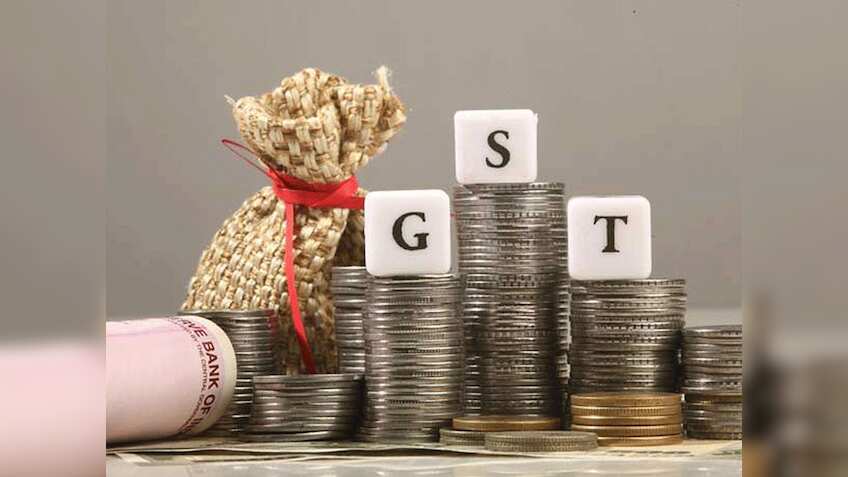 हेल्थ इंश्योरेंस पर सीधे बचेंगे ₹3,600, एक्सपर्ट बोले- 'यह शुभ संकेत है'