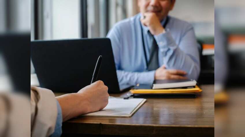 जॉब मार्केट के लिए अच्छी खबर! जुलाई में ESI से जुड़े 20.36 लाख नए कर्मचारी, 48% की उम्र 25 साल से कम