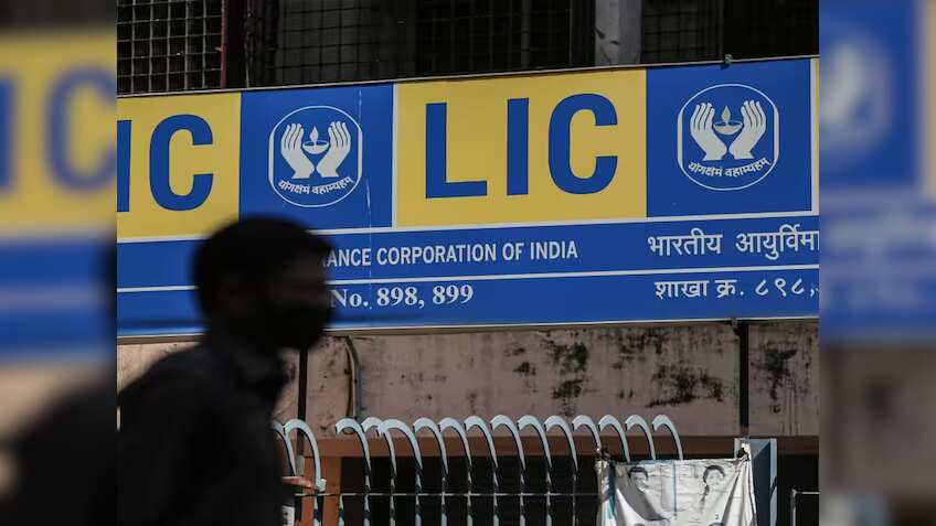 LIC Scheme: एलआईसी की इस सबसे धांसू स्कीम के आगे भूल जाएंगे FD-RD, रोज 150 रुपए बचाकर बनाएं लाखों का फंड, फिर टेंशन को कहें Bye!