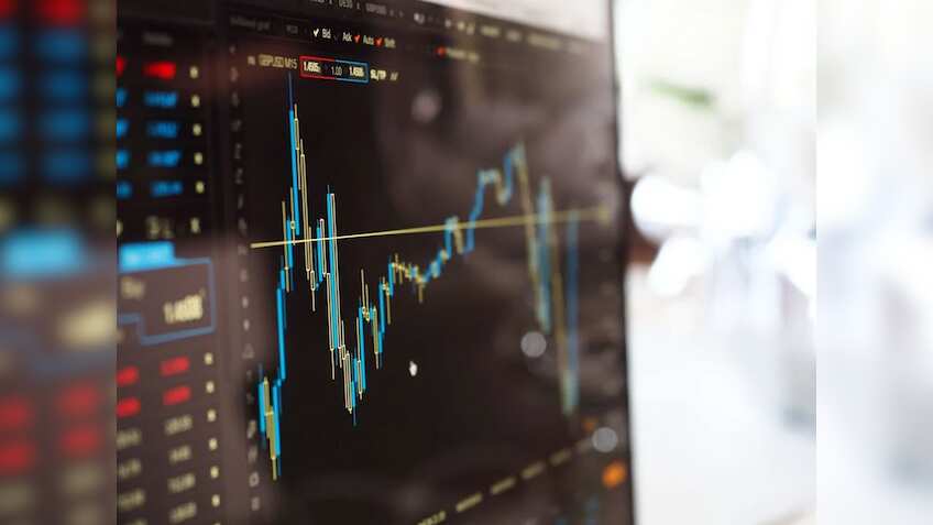 शेयर बाजार में कोहराम! हफ्तेभर में टॉप 10 कंपनियों के ₹3 लाख करोड़ स्वाहा, TCS से LIC तक, कोई नहीं बचा!