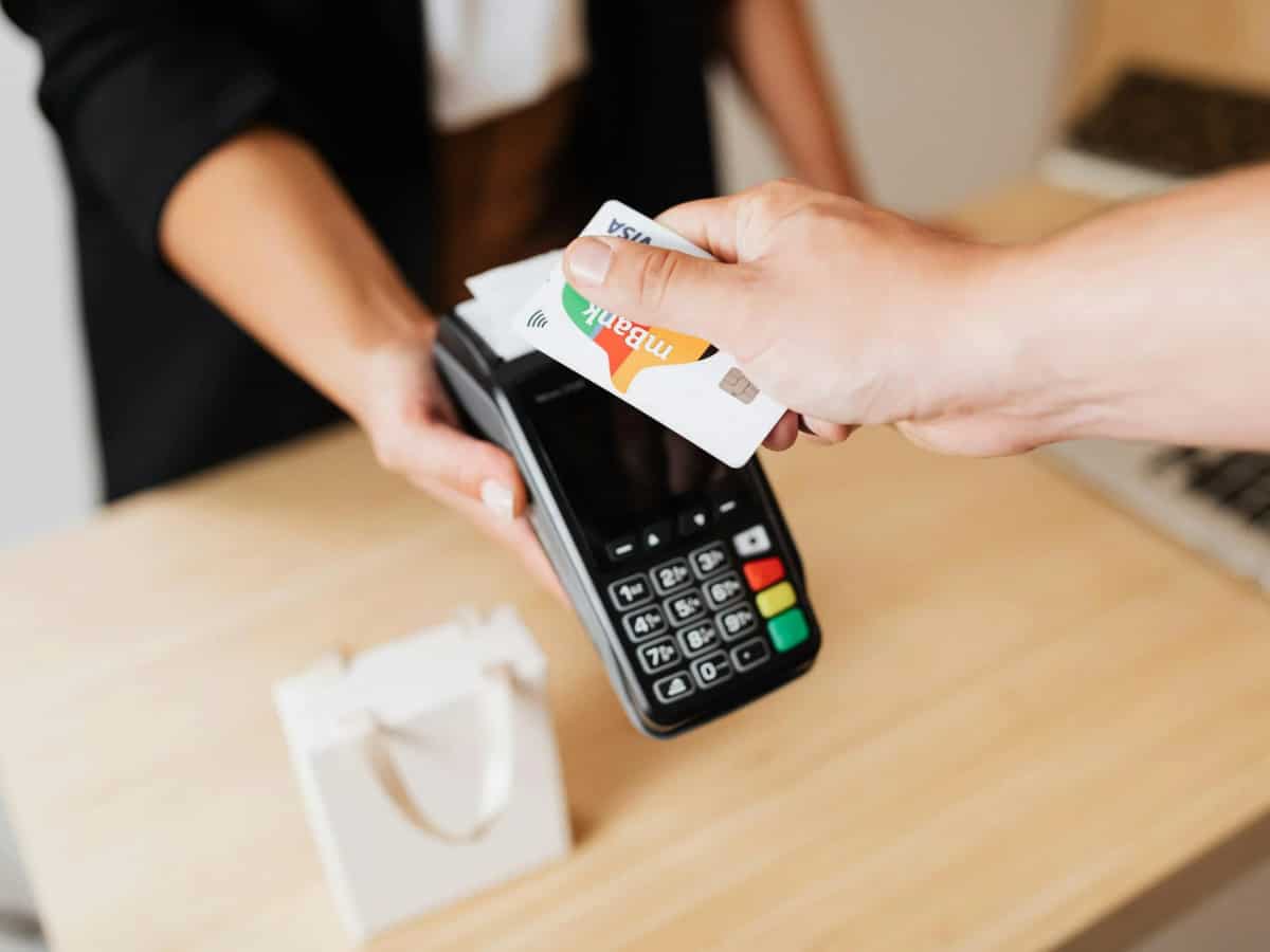 7. बजटिंग और खर्चों पर नजर 