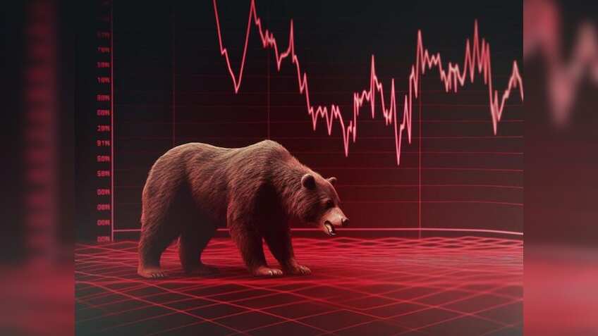Stock Crash: SEBI का बड़ा एक्शन, इस कंपनी के टॉप अधिकारियों पर लगा 2 साल का बैन, 16% टूट गया शेयर