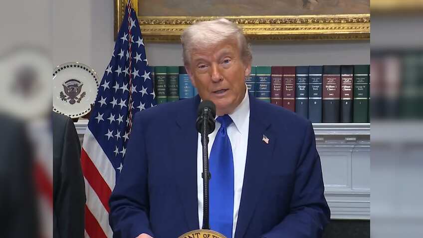 US Shutdown: सरकार चलाने के पैसे नहीं, 75 हजार Jobs पर खतरा, लाखों लोग बिना सैलरी काम करने पर होंगे मजबूर! 