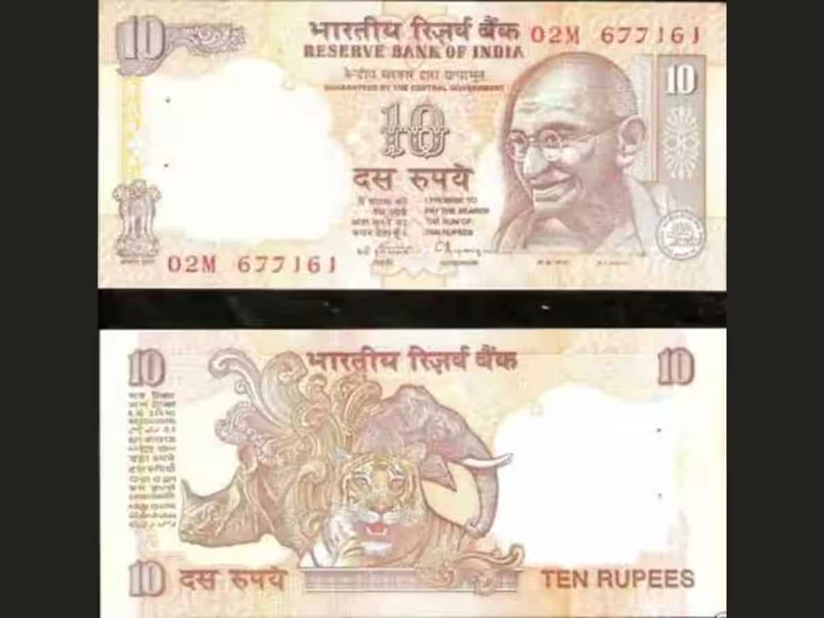 2002 में पहली बार आगे छापी गई गांधी जी की तस्वीर
