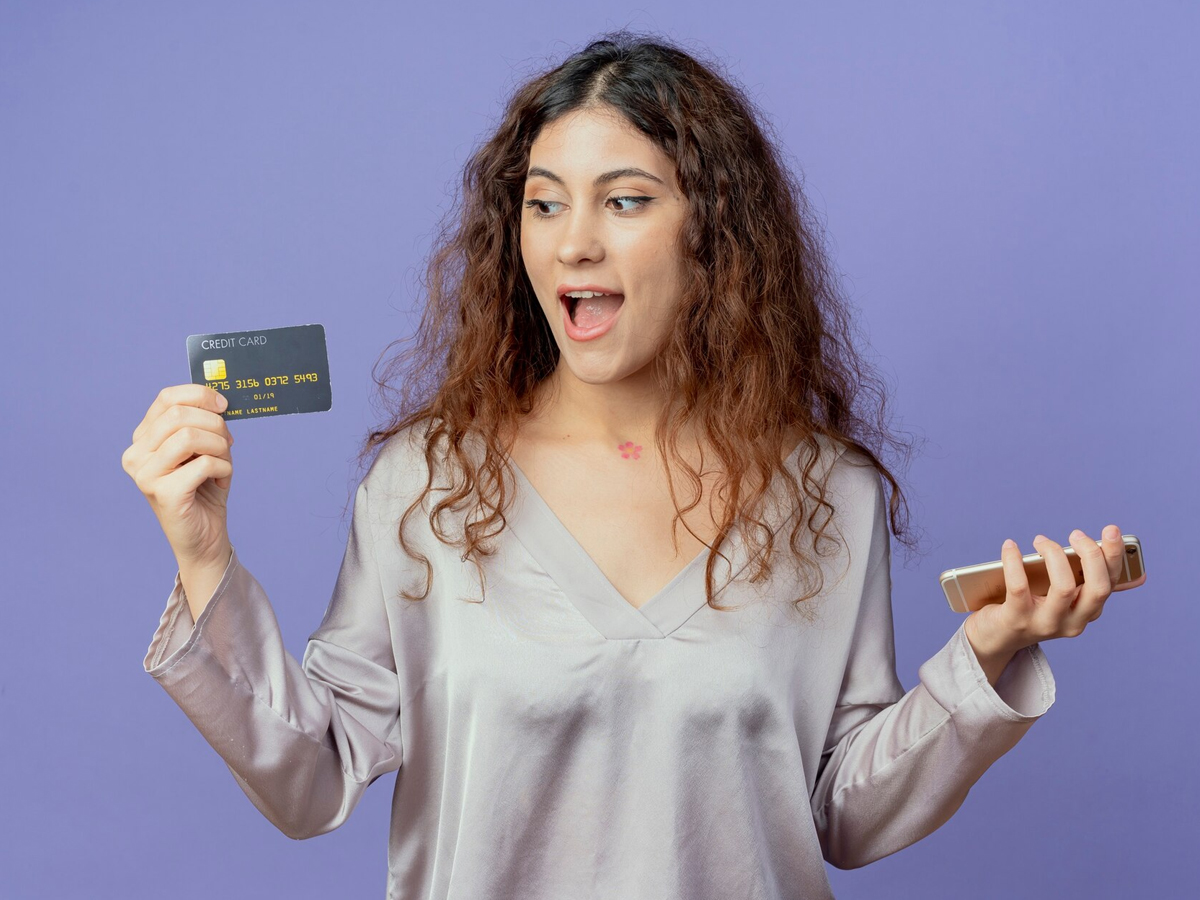 Job लग गई? ले रहे हैं अपना पहला Credit Card? दिमाग में बैठा लें ये बातें, वरना जिंदगी भर सोचेंगे- 'क्यों लिया'