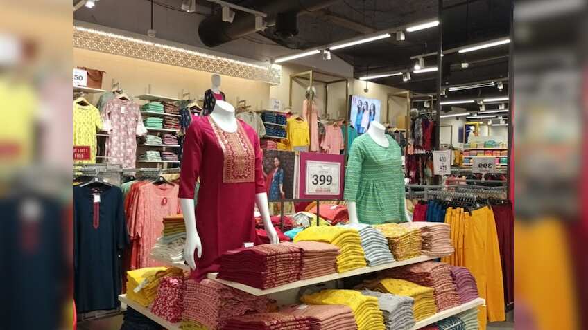 V-Mart Share Price: 16% की तेजी का ट्रिगर और अगला टारगेट क्या है?