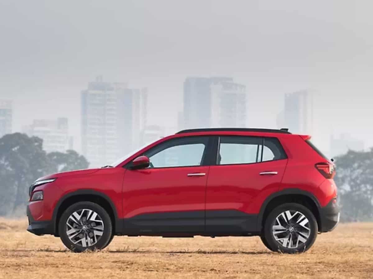 इस फेस्टिव घर लाएं सेकंड हैंड गाड़ी; ये कंपनी दे रही 3 फ्री कार, रिवॉर्ड्स और स्पेशल प्राइस जीतने का मौका