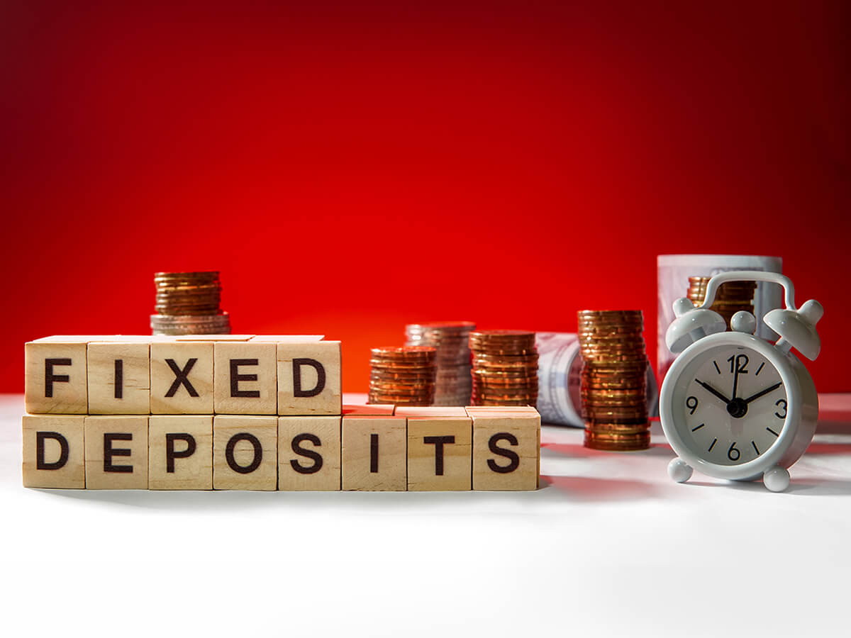 FD पर यहां मिल रहा है बंपर रिटर्न, ये बैंक FD पर दे रहे हैं 8.4% तक ब्याज! कहीं आपका बैंक तो नहीं लिस्ट में
