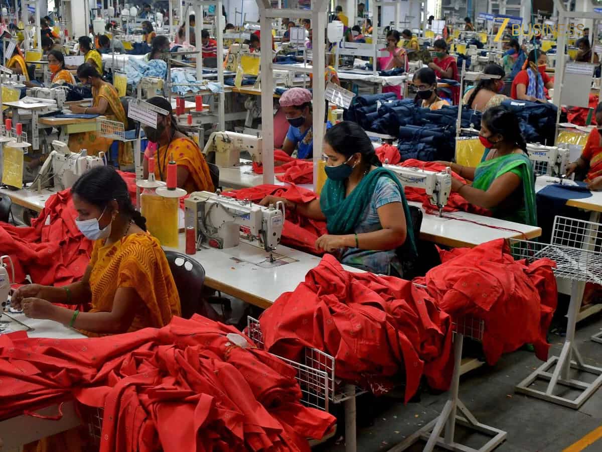 टेक्सटाइल इंडस्ट्री का दिखेगा जलवा! 250 अरब डॉलर तक पहुंच सकती है घरेलू वस्त्रों की डिमांड 
