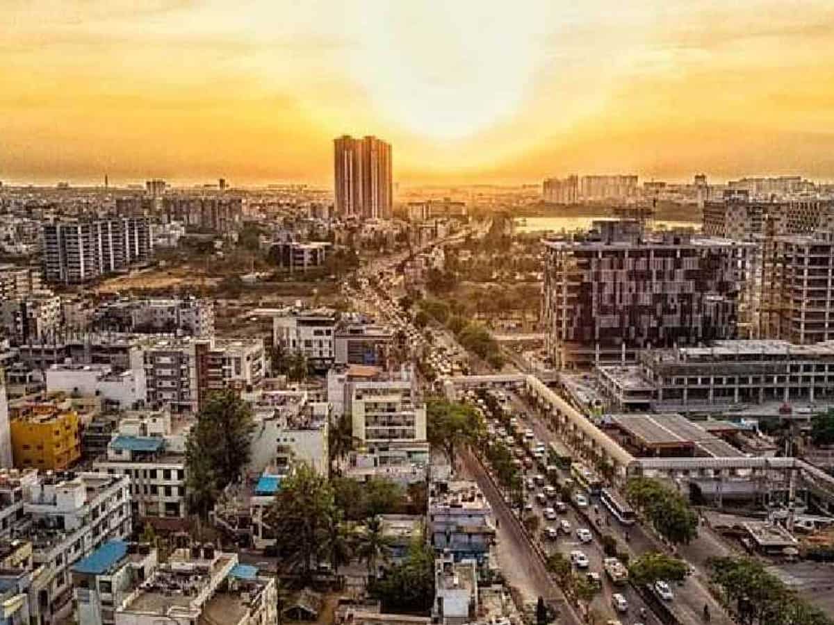 बेंगलुरु का सेंटर ऑफ ग्रैविटी बदला! इन इलाकों में बिल्डर्स ने लगाया दांव, 10 में से 6 नए घर यहीं हुए लॉन्च
