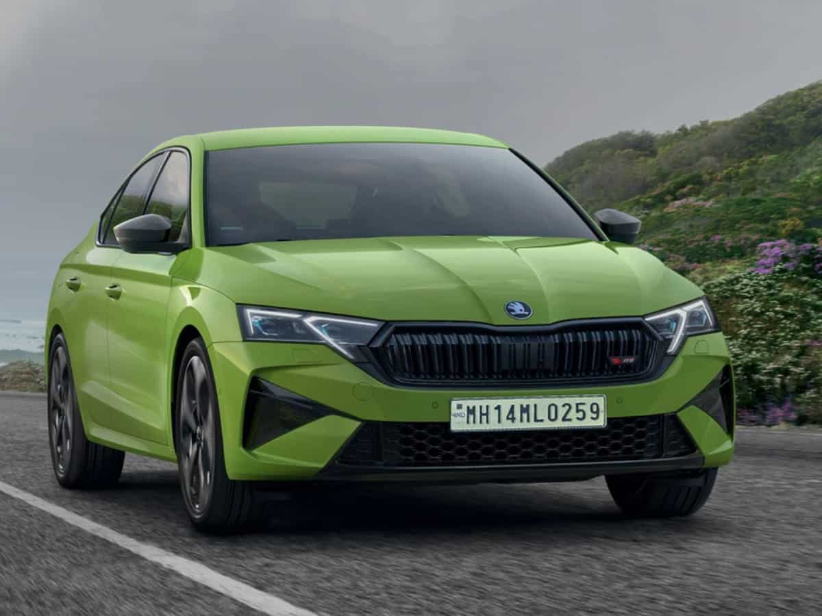 Skoda Octavia RS की प्री-बुकिंग शुरू, इसी महीने हो सकती है लॉन्च, जानें संभावित फीचर्स 